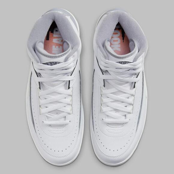 SZ 8m - Air Jordan 2 "Cement Grey" Shoes, New w/ Box - Picture 4 of 7